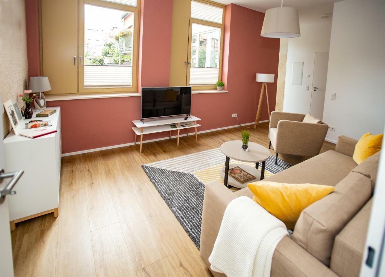 Eckhof Domizil - Grosszuegige Ferienwohnung Mit Kleinem Garten In Der Altstadt Von 哥达 外观 照片