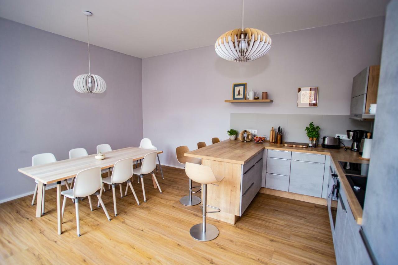 Eckhof Domizil - Grosszuegige Ferienwohnung Mit Kleinem Garten In Der Altstadt Von 哥达 外观 照片