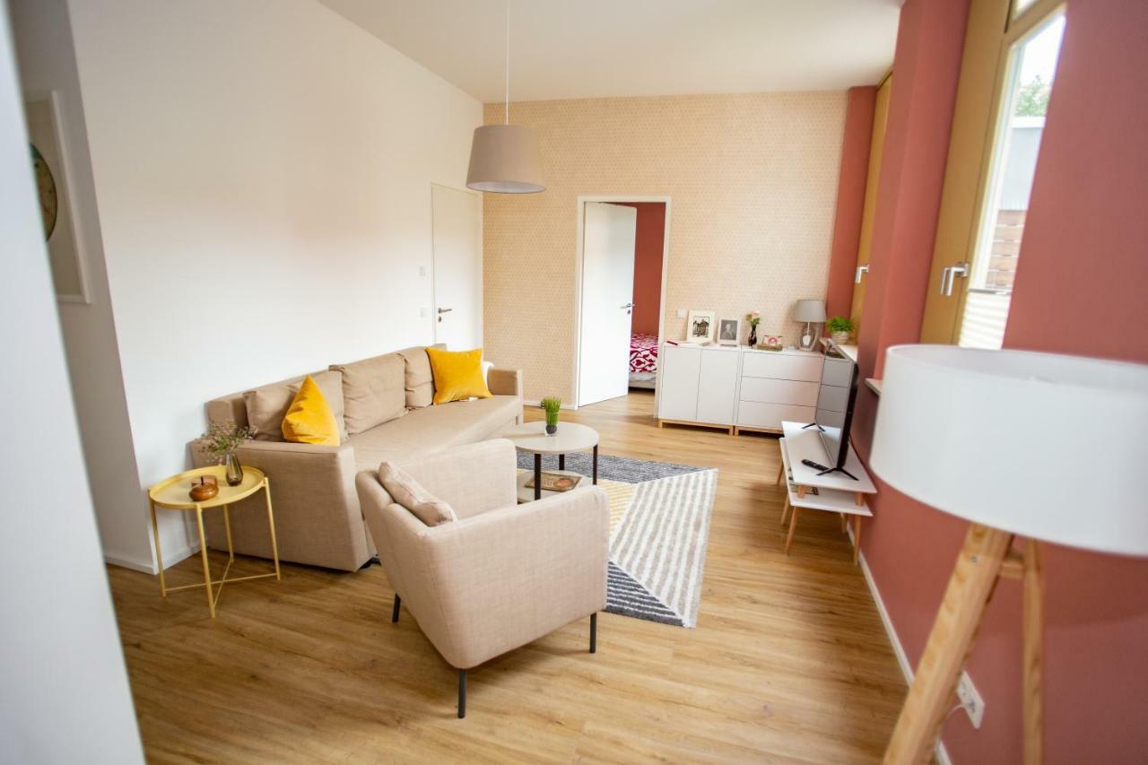 Eckhof Domizil - Grosszuegige Ferienwohnung Mit Kleinem Garten In Der Altstadt Von 哥达 外观 照片
